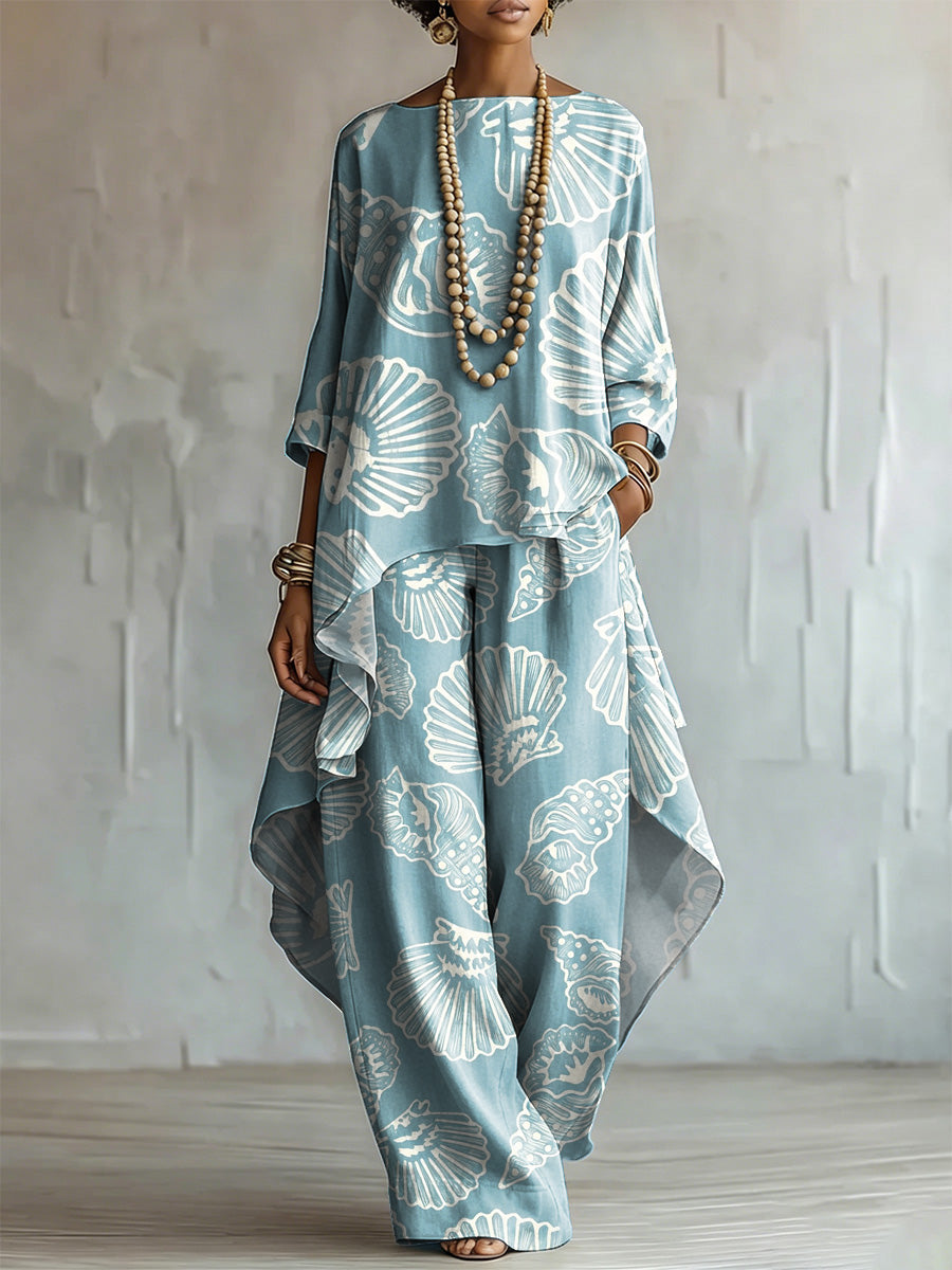 A Two-piece Set Featuring A Shell Print With Retro Artistic Lines.
